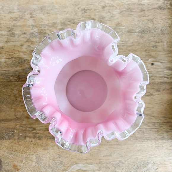 Fenton Vase. Inside is light pink. - Picture 2 of 10